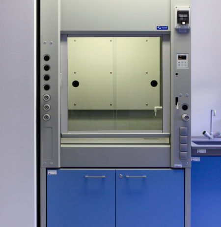 A laboratory fume-hoods for extraction of dangerous fumes, gases and particles