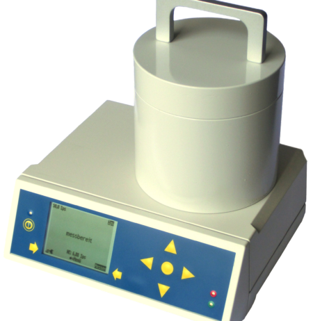 A radiation monitor for simple control of solid and liquid food